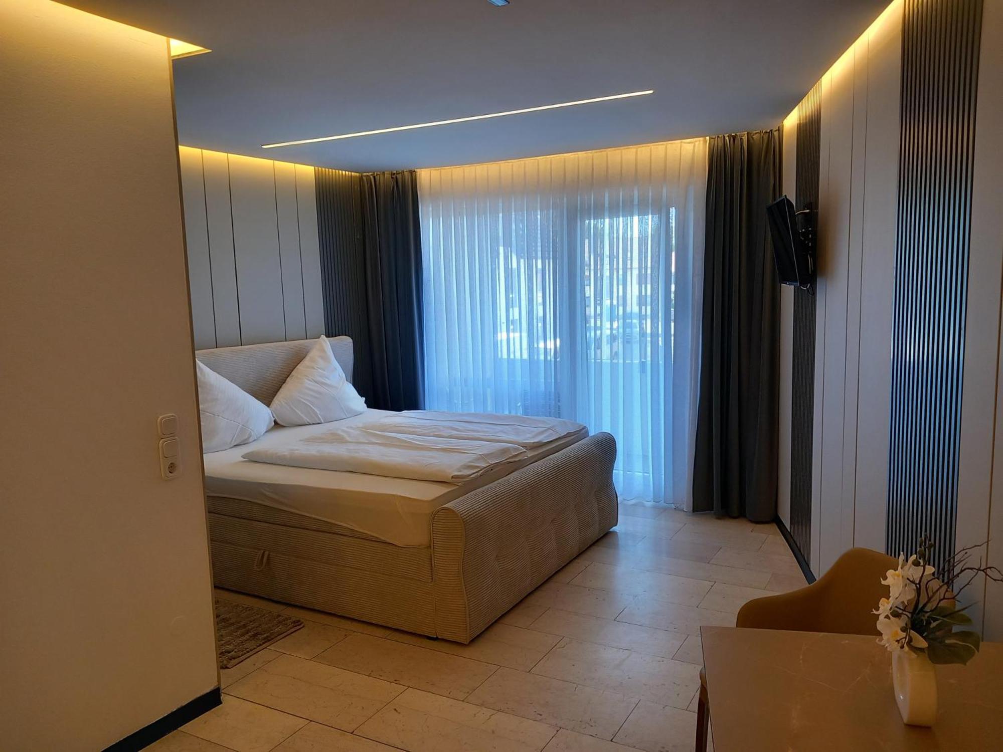 Hotel Hafez Bad Salzuflen Bilik gambar